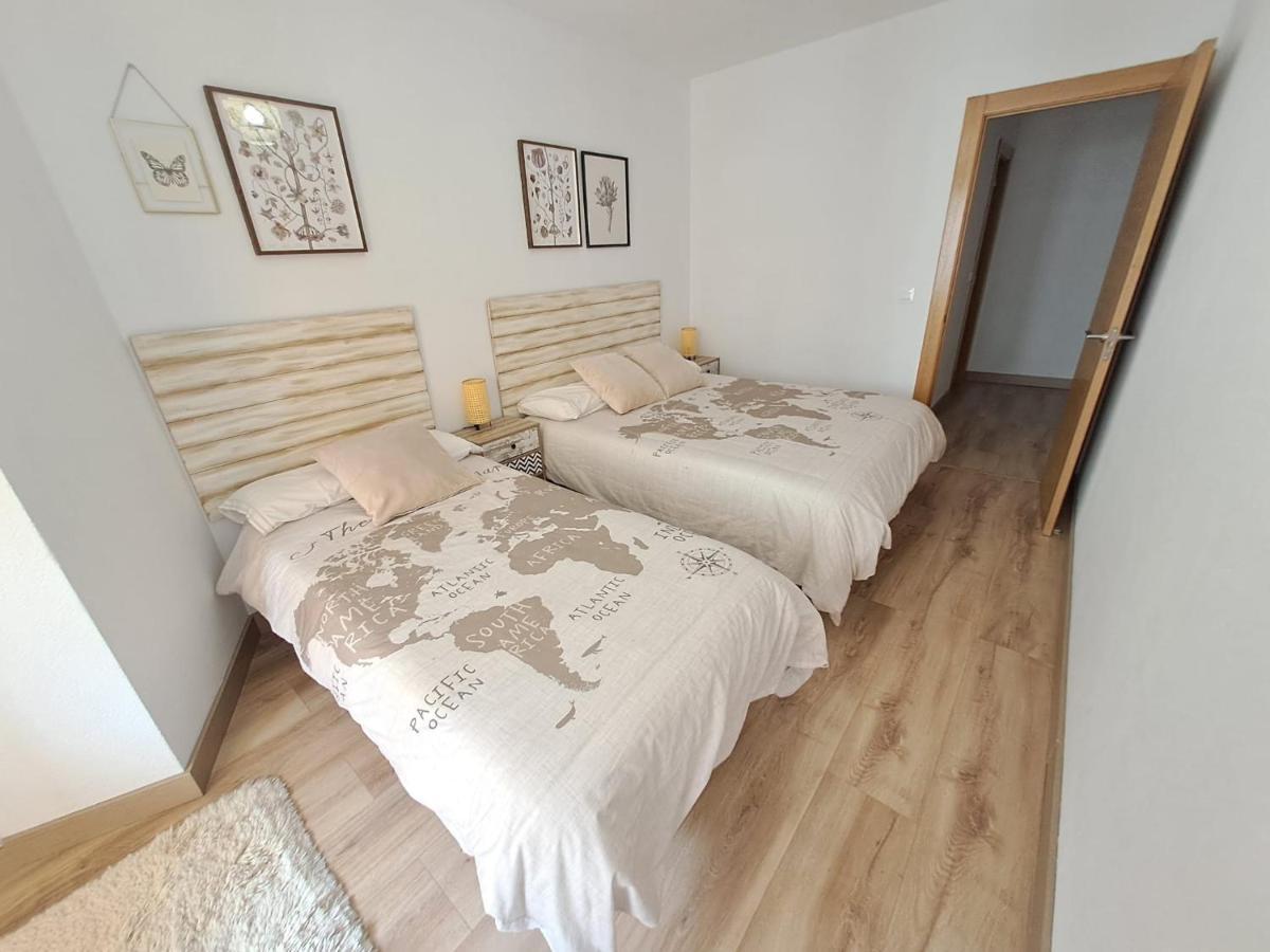 Apartamento De 120M2 Al Lado De Cabarceno Saron Eksteriør bilde
