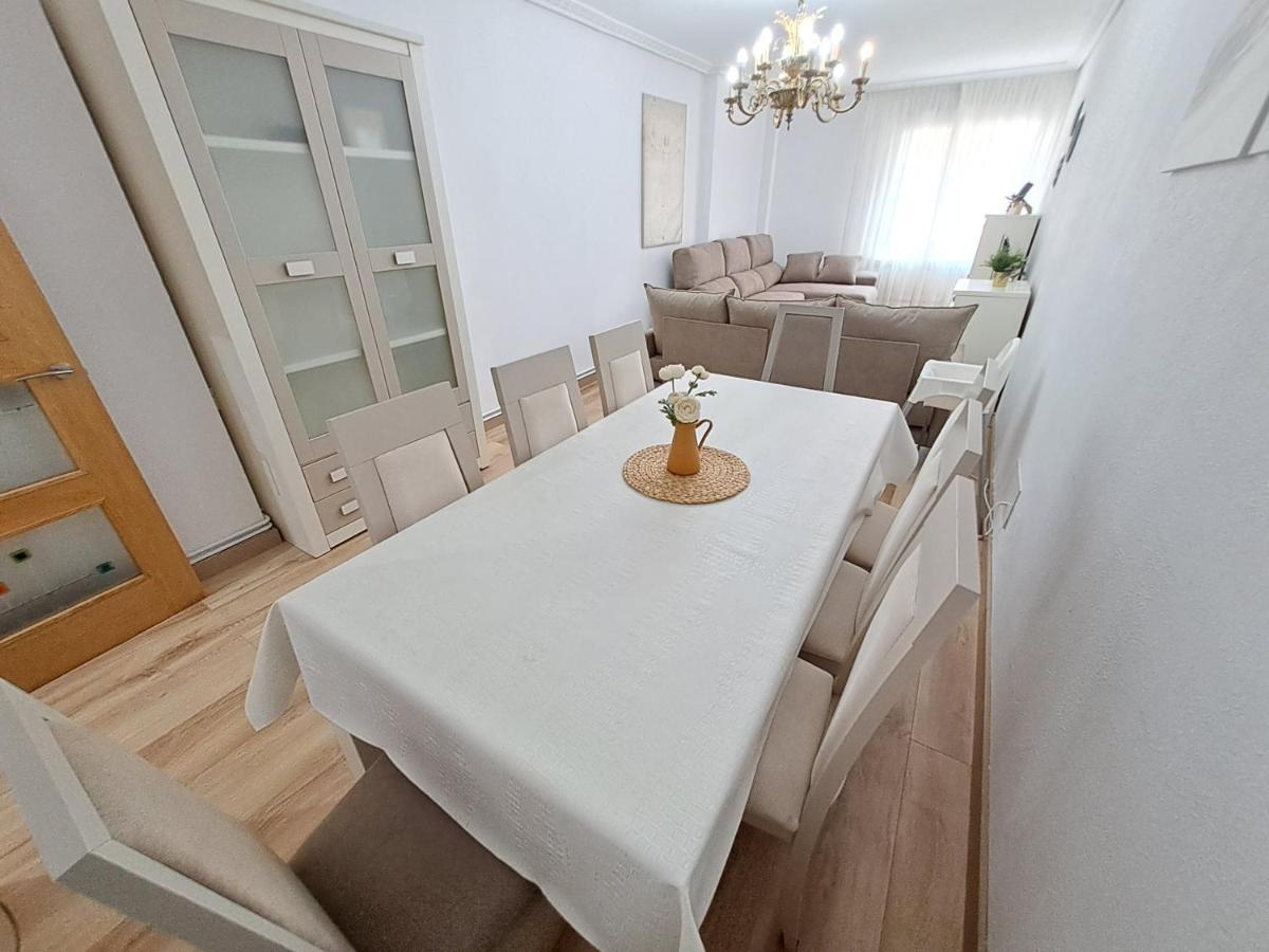 Apartamento De 120M2 Al Lado De Cabarceno Saron Eksteriør bilde