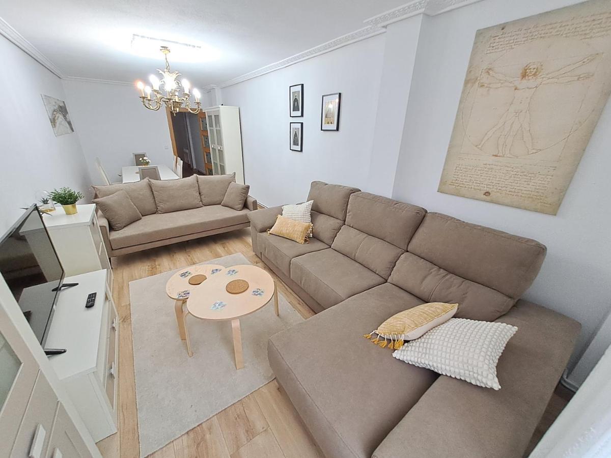 Apartamento De 120M2 Al Lado De Cabarceno Saron Eksteriør bilde